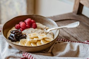 4 Dietitian-Approved, High-Protein Oats Recipes Packed With Over 10 Grams of Protein per Serving To Fuel Your Day