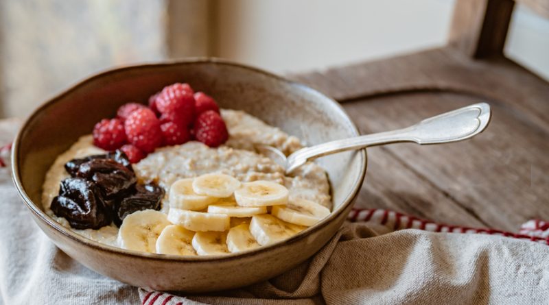 4 Dietitian-Approved, High-Protein Oats Recipes Packed With Over 10 Grams of Protein per Serving To Fuel Your Day