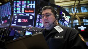 5 things to know before the stock market opens Monday