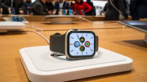 Apple Watch import ban temporarily stopped by U.S. appeals court