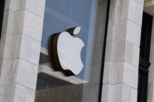 Apple agrees to pay out $25 million to settle lawsuit over Family Sharing | TechCrunch