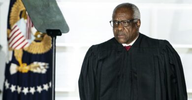 Clarence Thomas faces new financial scrutiny, recusal calls as Supreme Court considers Trump election case