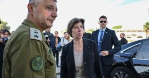 French top diplomat calls for 'immediate and durable' Gaza truce