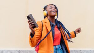 Harvard happiness expert: The No. 1 thing to avoid to achieve a 'real sense of satisfaction'