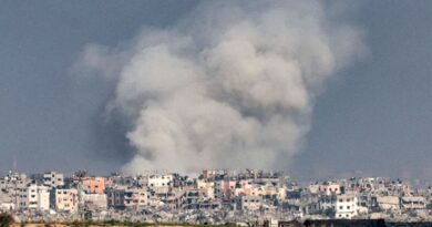 Israel bombs Gaza amid accusation it is 'starving' Palestinians