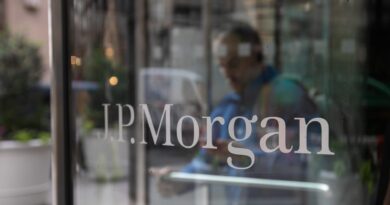 JPMorgan says one of its 'most confident' calls for next year will work for soft or hard landing scenarios in 2024