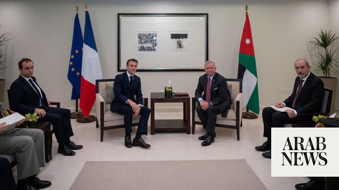 King of Jordan meets French president, says world must push for immediate ceasefire in Gaza