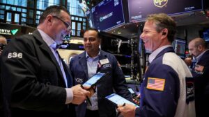 Monday's analyst calls: Morgan Stanley sees more Netflix gains, Roku downgrade