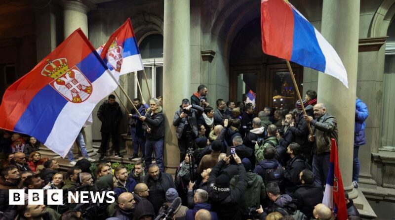 Serbia protests: Anti-government demonstrators try to storm Belgrade City Hall