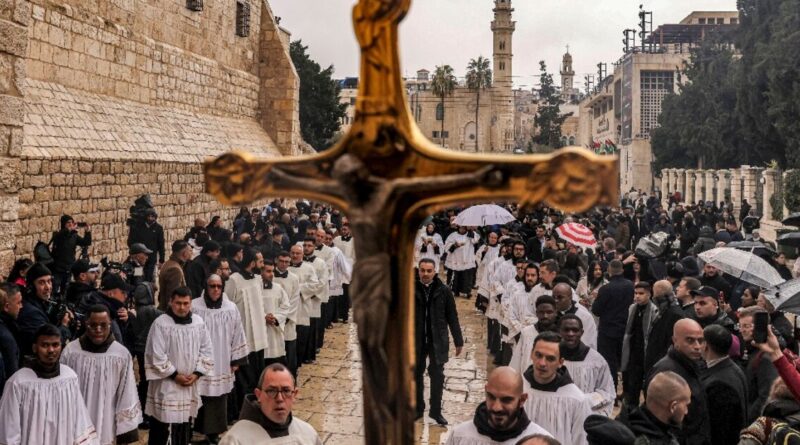 Sombre Christmas Eve in Bethlehem as Gaza war rages