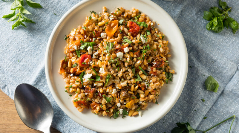 The 'Big 4' Health Benefits of Farro That Make This Ancient Grain a Modern Favorite for Nutritionists