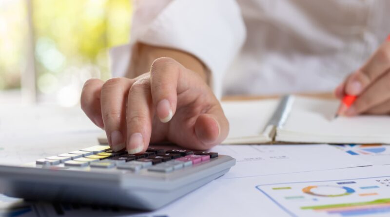 The first step to setting an annual budget: Figuring out your net income