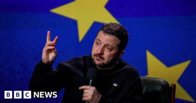 Ukraine military seeks extra 500,000 soldiers - President Zelensky