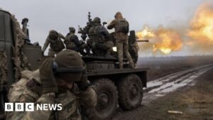 Ukraine war: Male citizens living abroad to be asked to join army