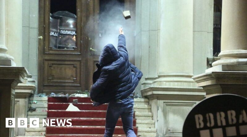 Watch: Demonstrators throw rocks at Belgrade City Hall