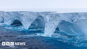 A23a: Spectacular arches, caves as monster iceberg decays