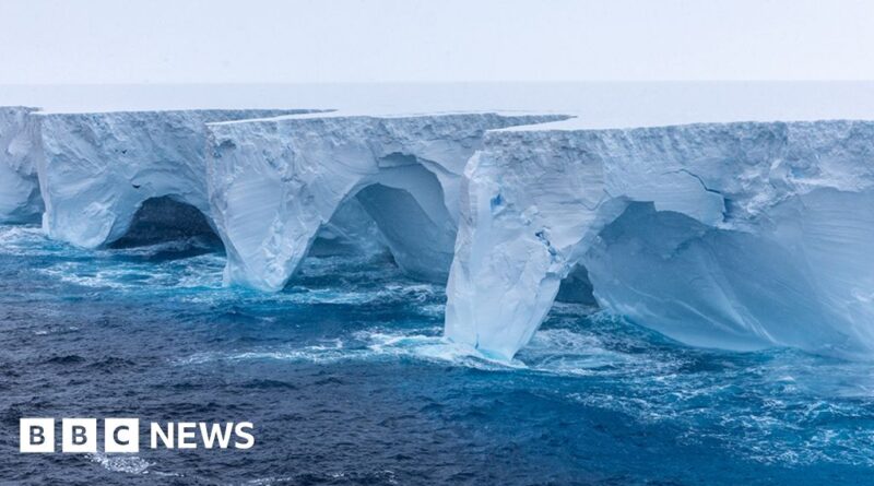 A23a: Spectacular arches, caves as monster iceberg decays