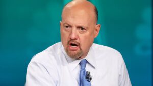 Cramer cheers Monday's tech gains, but tells investors to keep a diverse portfolio with an eye towards health care