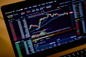Crypto apps Binance, Kraken, KuCoin disappear from Apple's App Store in India | TechCrunch