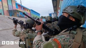 Ecuador prisoners take guards hostage after drug lord's escape