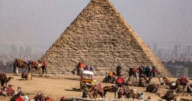 Egypt pyramid renovation sparks debate