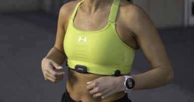 Garmin’s new chest strap actually works with sports bras