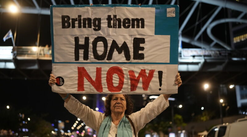 Gaza 100 days: Mass Israeli rally demands Netanyahu bring hostages home