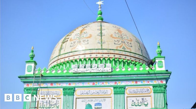 Haji Malang: The Sufi shrine caught up in a religious row in Mumbai