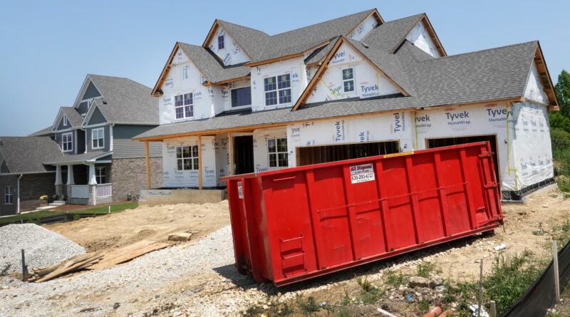 Homebuilder sentiment improves for second straight month, following drop in mortgage rates