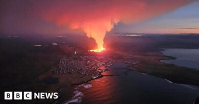 Huge lava flows as volcano erupts in Iceland