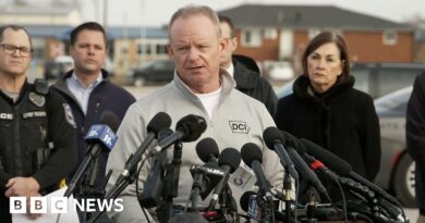 Iowa police chief overwhelmed by school shooting