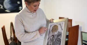 Israeli mother feels no anger at troops who killed hostage son
