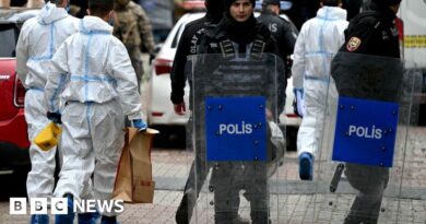 Istanbul church attack: Gunmen kill one person during Sunday morning mass