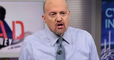 Jim Cramer says new leaders will catch Wall Street's eye in January