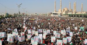 Massive protest in Sanaa after US, UK strikes on Yemen rebels