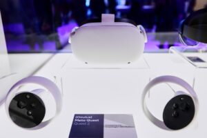 Meta cuts prices for Quest 2 headset and accessories | TechCrunch
