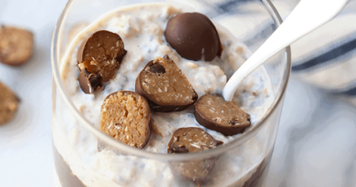 Overnight oatmeal with chocolate chips and a spoon.