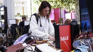 Mortgages, auto loans, credit cards: Expert predictions for interest rates in 2024