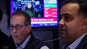 RBC raises 2024 S&P 500 target despite the pullback to start the year