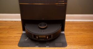Save $450 on the DreameBot L20 Ultra