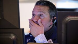 Some options trades for avoiding an asset bubble and other macroeconomic troubles
