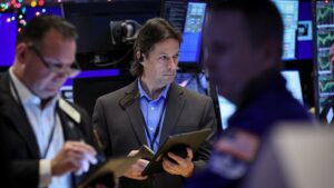 Stock market doesn't bottom until after the Fed starts cutting rates, charts show