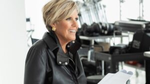 Suze Orman hates when you redo your budget each January: ‘If you restrict,’ you'll eventually ‘explode’