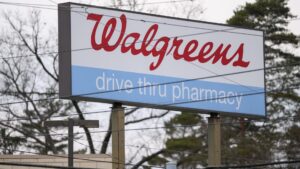 Walgreens posts earnings beat but slashes quarterly dividend nearly in half