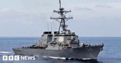 Yemen: US shoots down missile from Houthi-run area fired towards warship