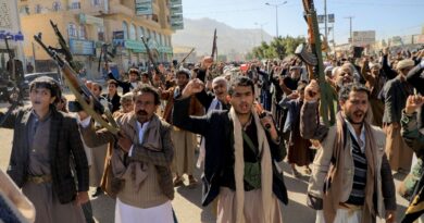 Yemen rebels threaten US, Britain with bigger reprisals