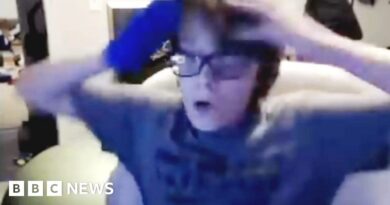 'Oh my god!' Watch moment boy beats Tetris