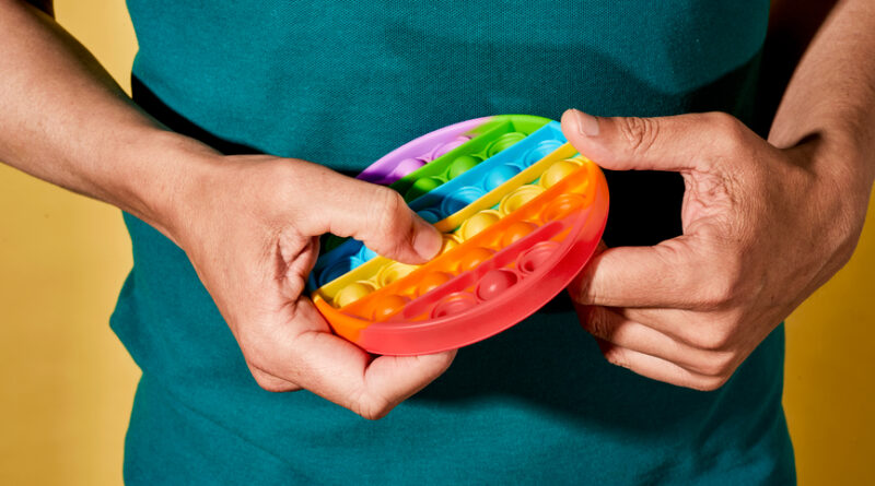 9 Discreet Fidget Toys for Adults Who Need To Do Something With Their Hands To Focus