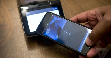 Apple Pay is down for Chase customers, and perhaps others