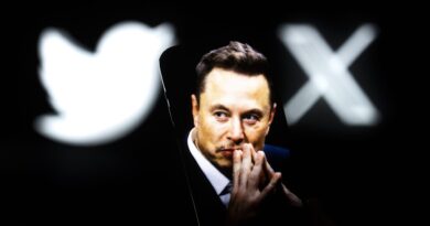 Elon Musk must testify in SEC probe of his Twitter takeover